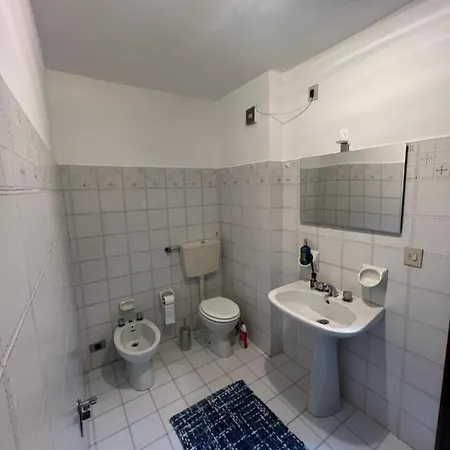 Grande Bilocale Al Centro Di Via Roma